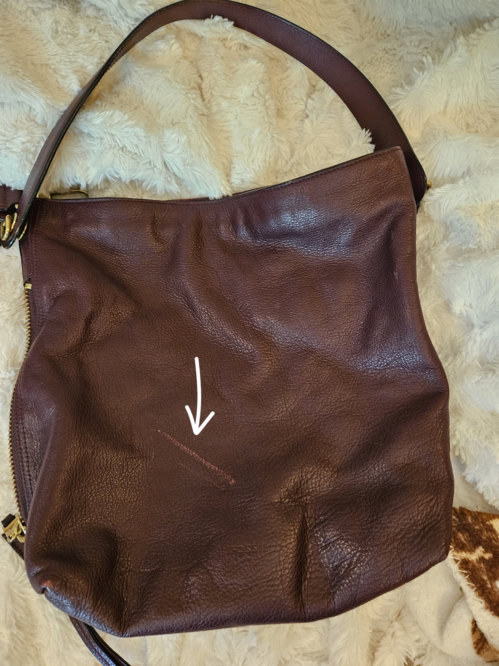 Fossil☆Leather Hobo Bag in Deep Burgundy - Picture 6 of 13